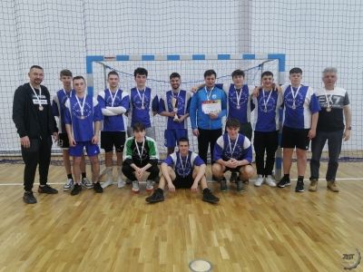 Piłkarze ręczni ZST Mielec z brązowymi medalami mistrzostw województwa